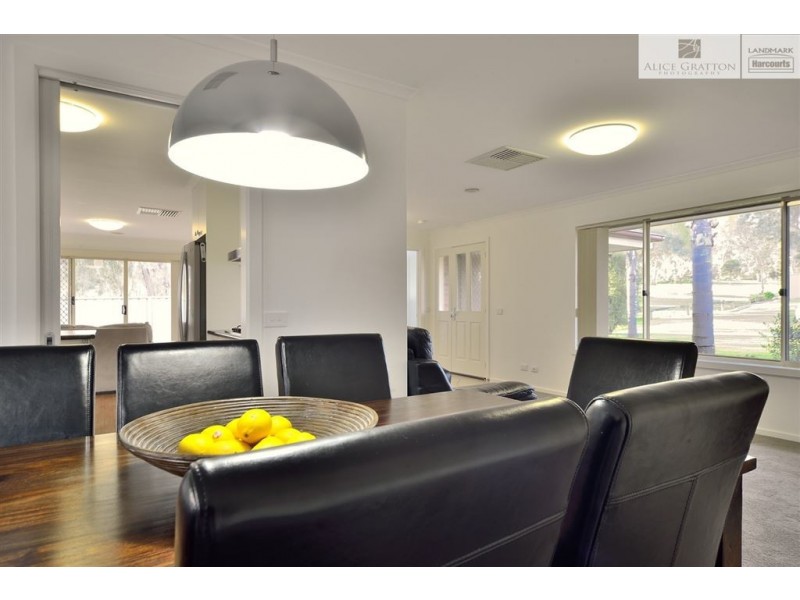 3 Alkira Court, Lavington NSW 2641