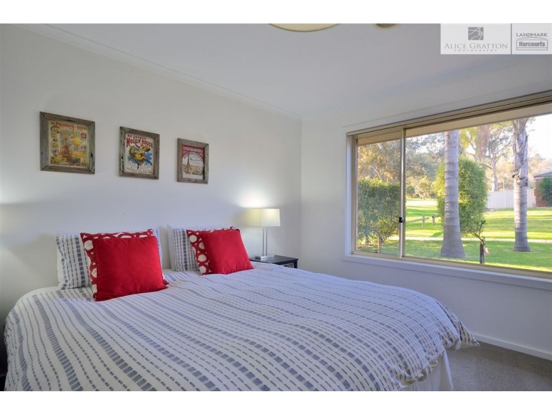 3 Alkira Court, Lavington NSW 2641