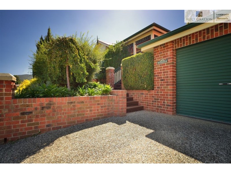 80 Southernview Drive, West Albury NSW 2640
