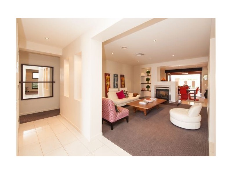 92 Yarralumla Drive, Wodonga VIC 3690