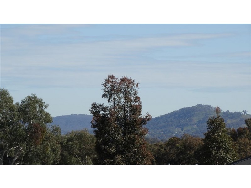 27 Charolais Court, Thurgoona NSW 2640