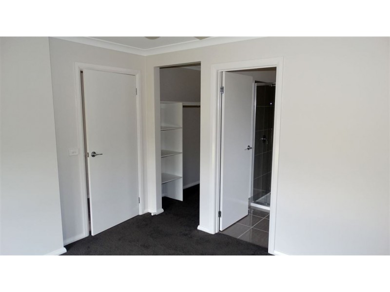 2/7 Weissel Court, Thurgoona NSW 2640