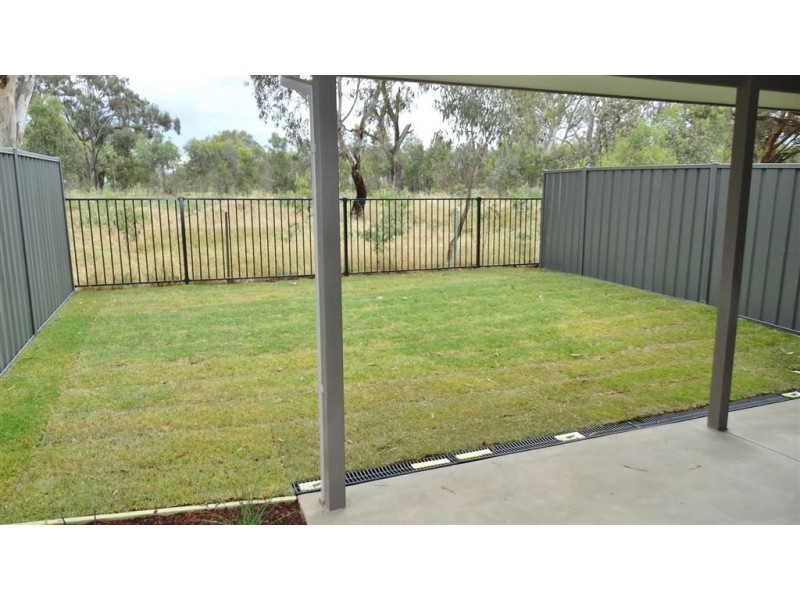 1/7 Weissel Court, Thurgoona NSW 2640