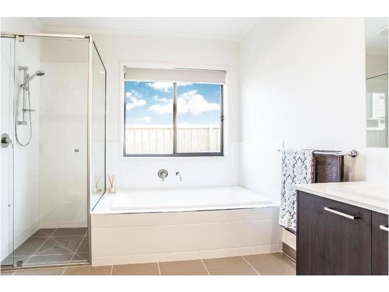 1, 2 & 3/7-9 Day Street, Wodonga VIC 3690