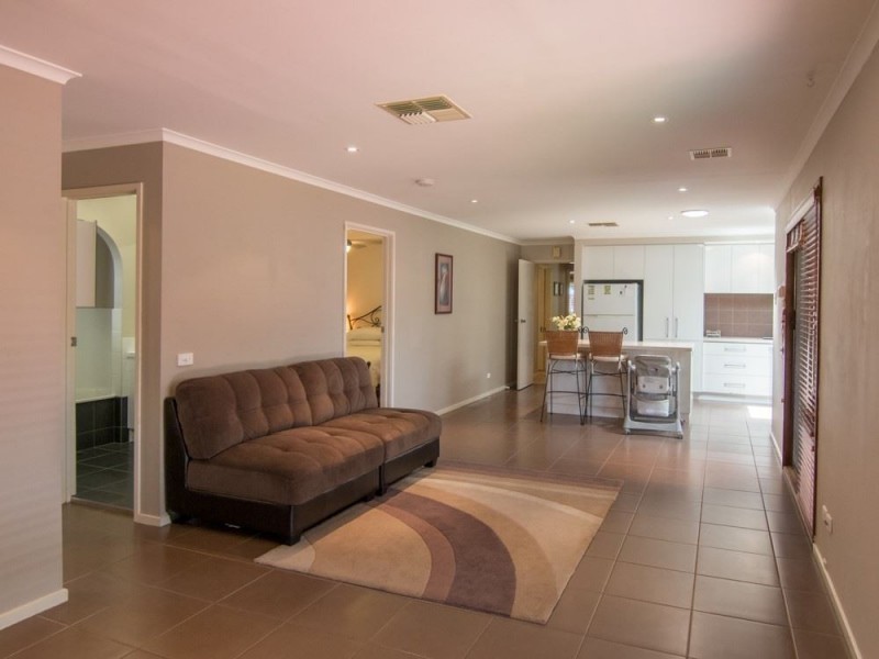 514 Regina Avenue, North Albury NSW 2640