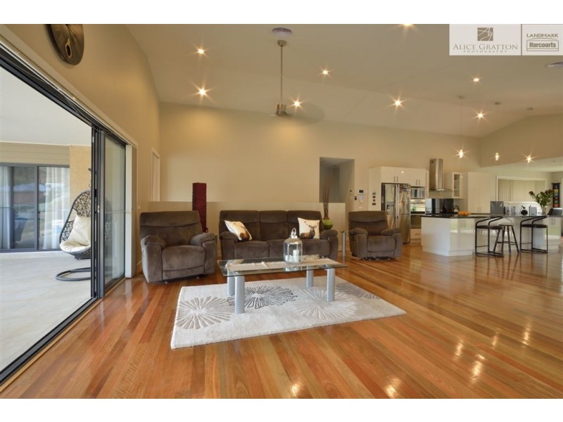 84 Chad Terrace, Glenroy NSW 2640