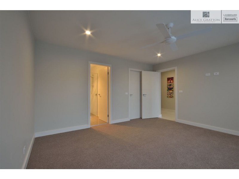 84 Chad Terrace, Glenroy NSW 2640