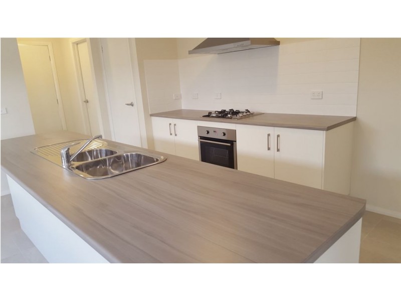 4/110 Greta Drive, Lavington NSW 2641