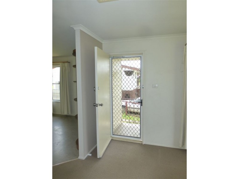 16 Banksia Street, West Albury NSW 2640