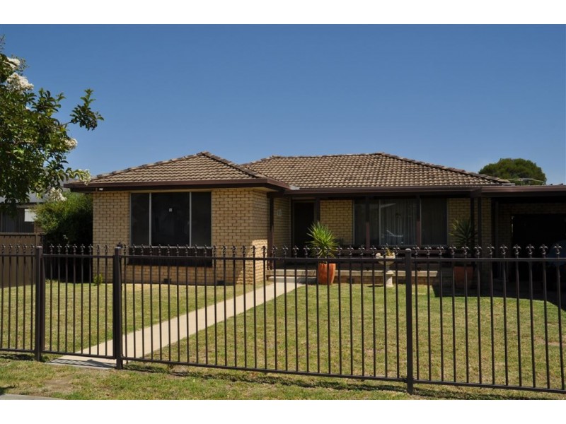 173 Union Road, Lavington NSW 2641
