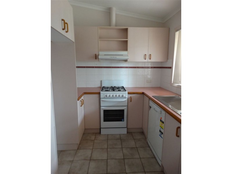 2/745 Hodge Street, Albury NSW 2640