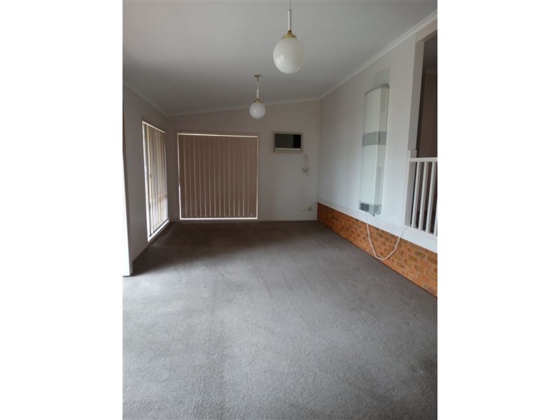 2/745 Hodge Street, Albury NSW 2640