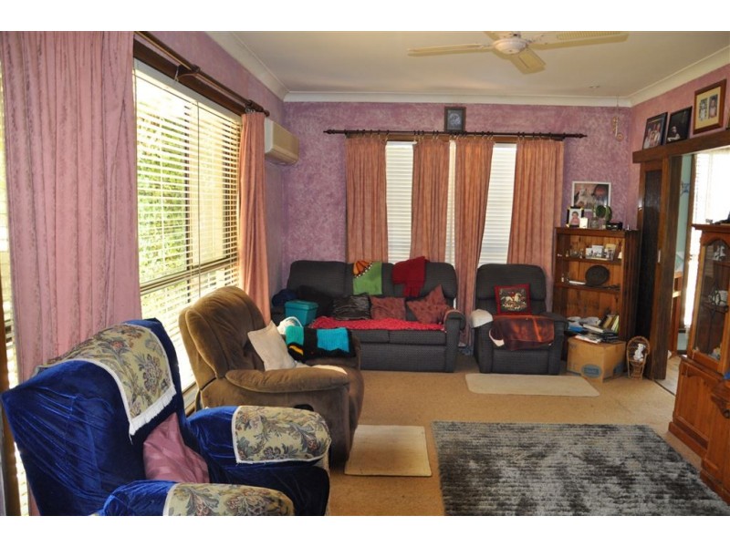 89 Creek Street, Jindera NSW 2642