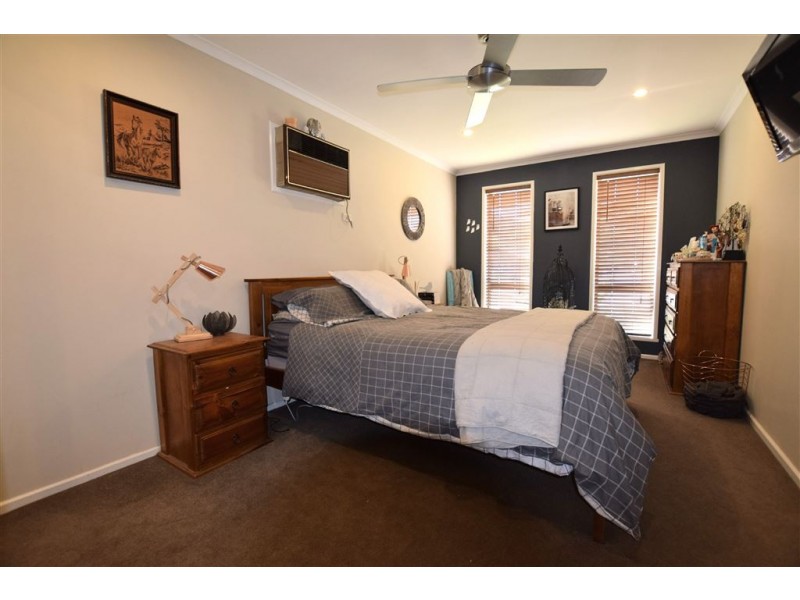 21 Wentworth Court, Lavington NSW 2641