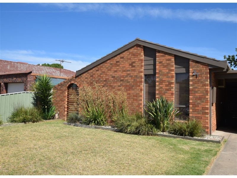 21 Wentworth Court, Lavington NSW 2641
