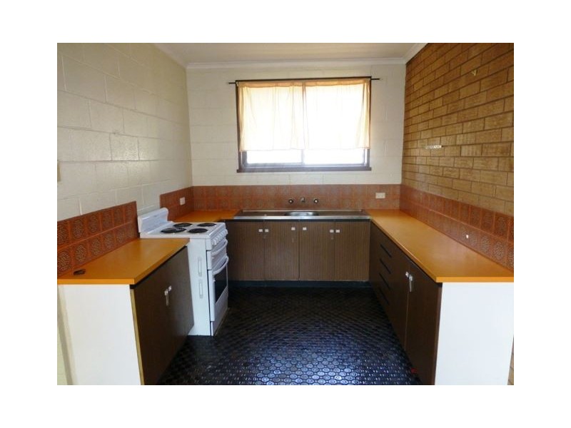 2/307 Macauley Street, Albury NSW 2640