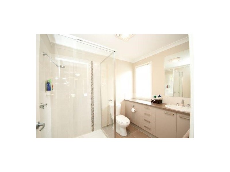 121 Whitebox Cct, Thurgoona NSW 2640