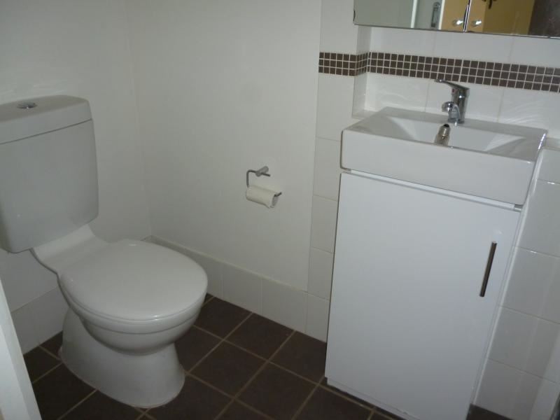 566 Regina Avenue, North Albury NSW 2640