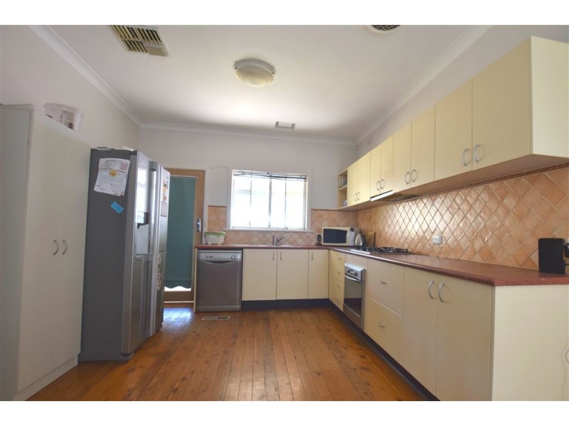 1069 Wingara Street, North Albury NSW 2640