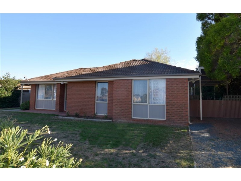 37 High Street, Chiltern VIC 3683