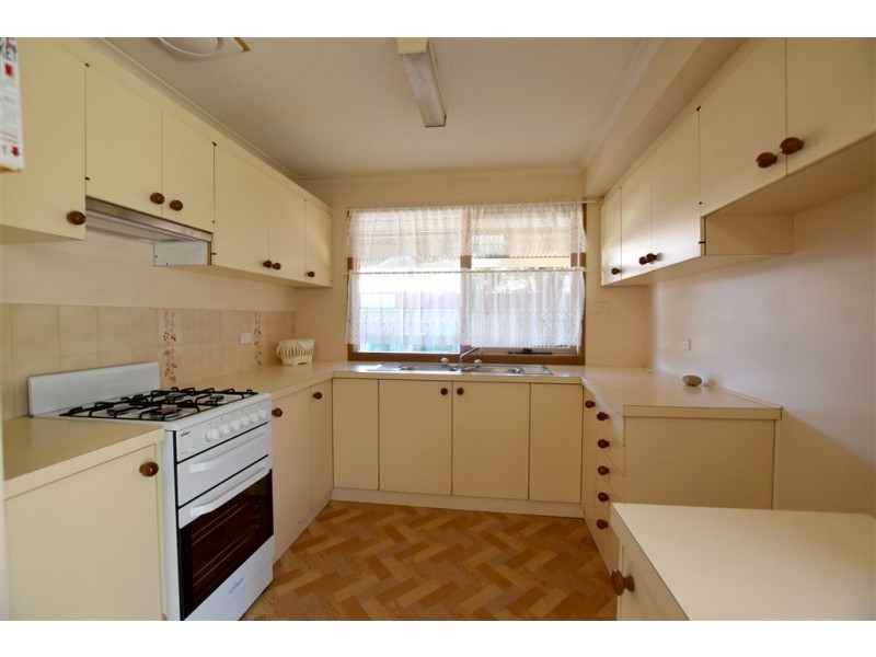 37 High Street, Chiltern VIC 3683