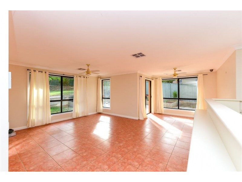 10 Box Place, Lavington NSW 2641