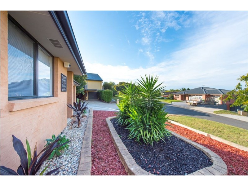 10 Box Place, Lavington NSW 2641