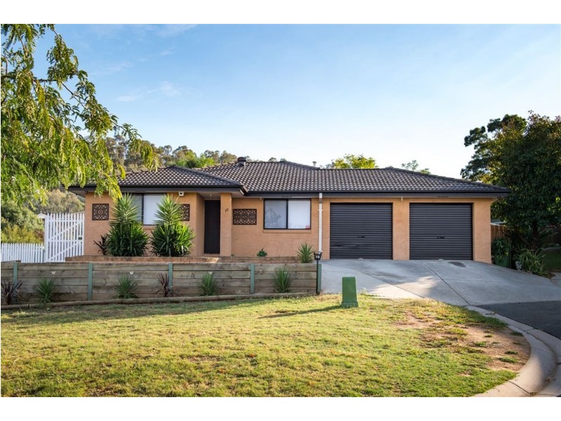10 Box Place, Lavington NSW 2641
