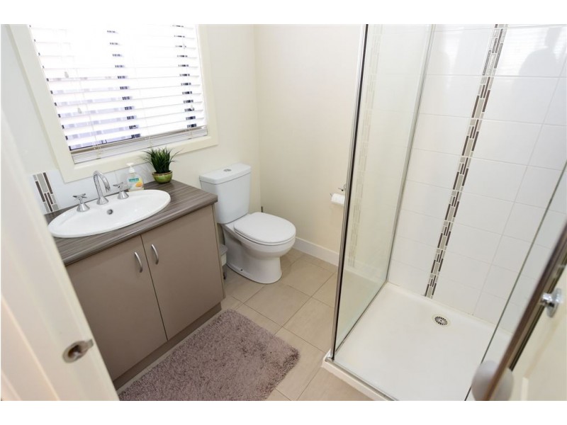 6 Swallow Court, Thurgoona NSW 2640