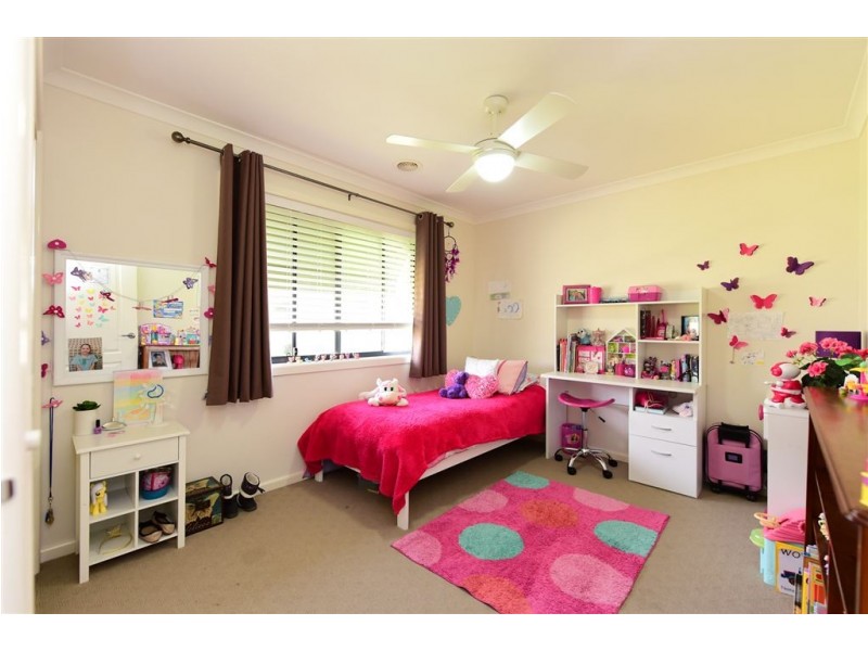 6 Swallow Court, Thurgoona NSW 2640