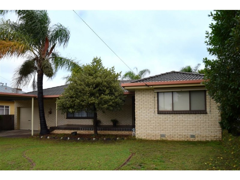 523 Kotthoff Street, Lavington NSW 2641