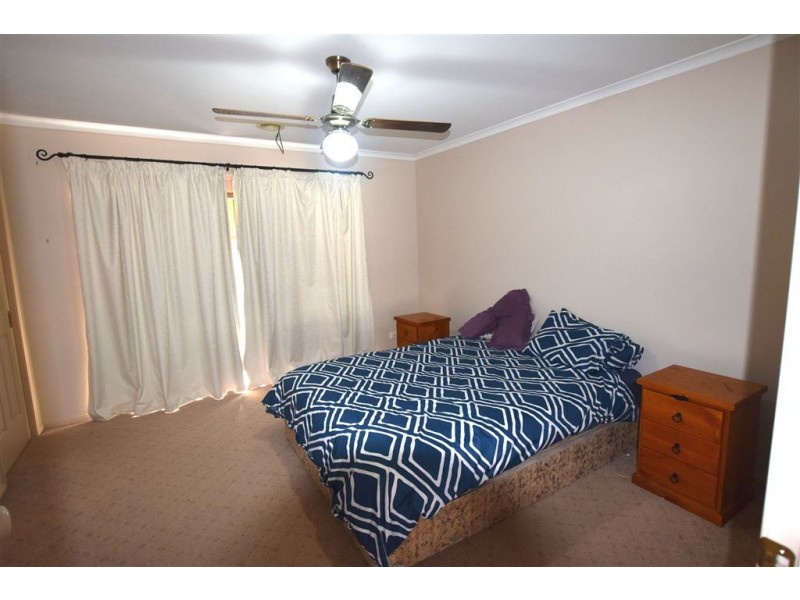 28 Carson Drive, Corowa NSW 2646