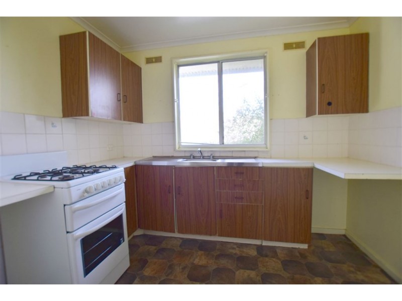 34 Waratah Crescent, West Albury NSW 2640