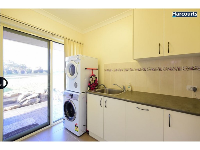 94 Marnie Road, Table Top NSW 2640