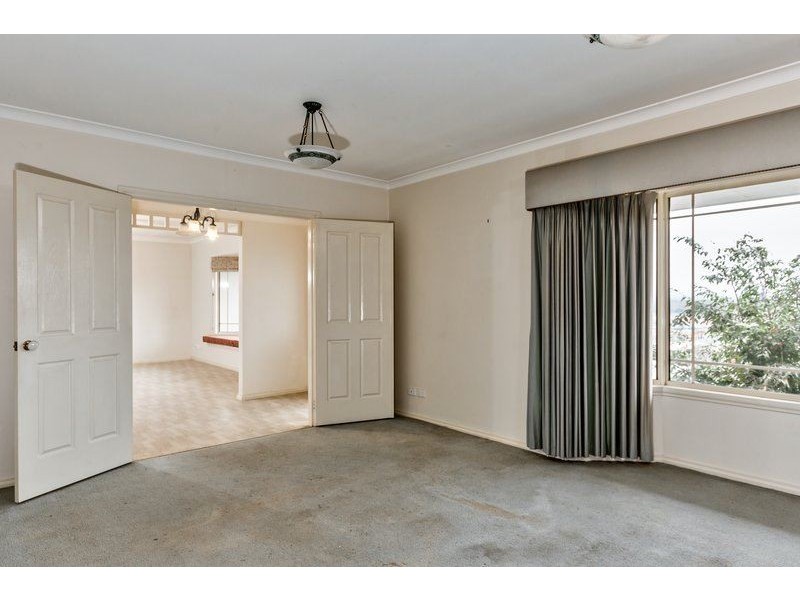 27 Sunrise Terrace, East Albury NSW 2640