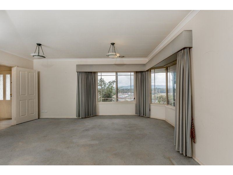 27 Sunrise Terrace, East Albury NSW 2640