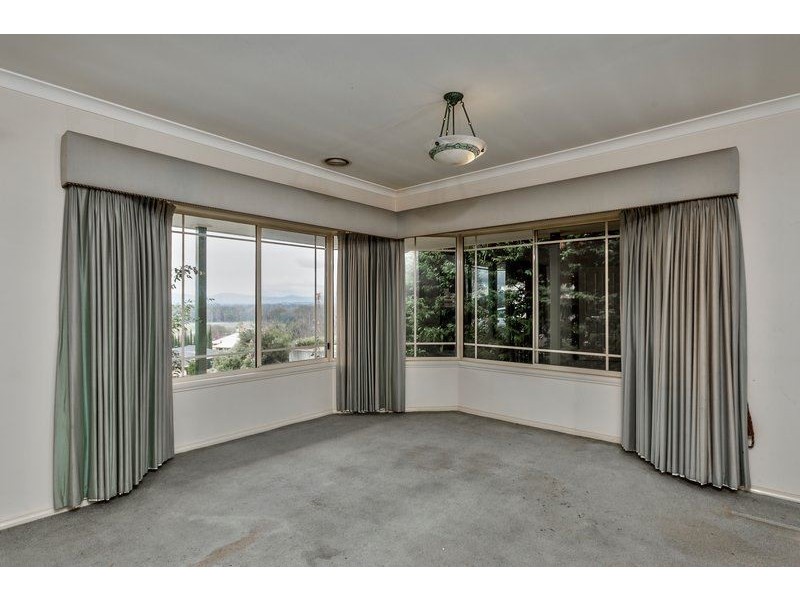 27 Sunrise Terrace, East Albury NSW 2640