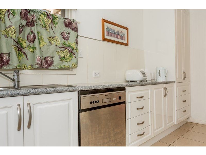 432 Parkview Crescent, Lavington NSW 2641