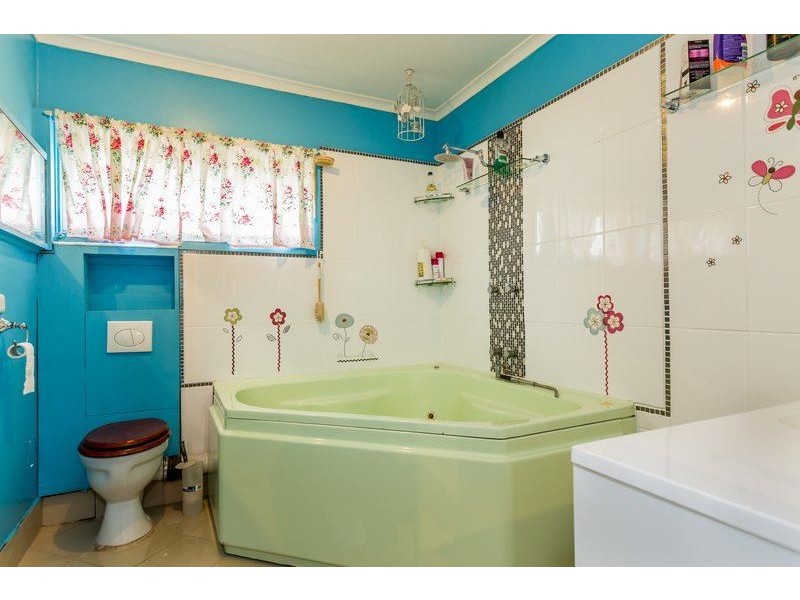 432 Parkview Crescent, Lavington NSW 2641