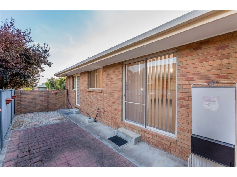 1/6 Rachel Court, Lavington NSW 2641