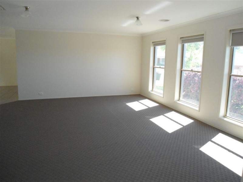 12 Ballara Drive, Wodonga VIC 3690