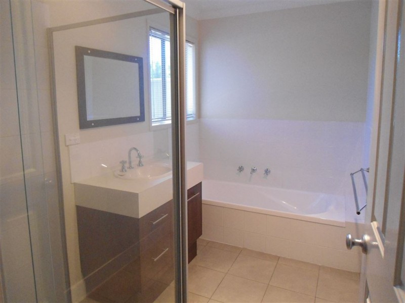 12 Ballara Drive, Wodonga VIC 3690