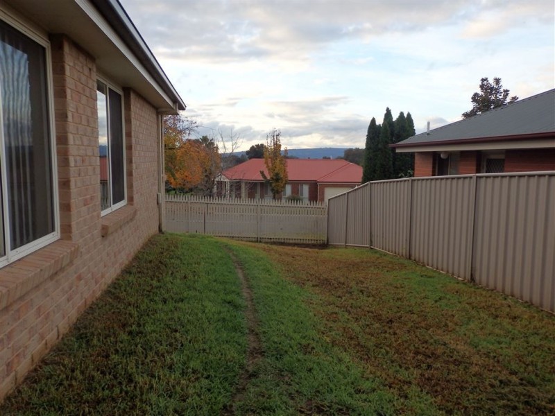 87 Barton Street, Wodonga VIC 3690