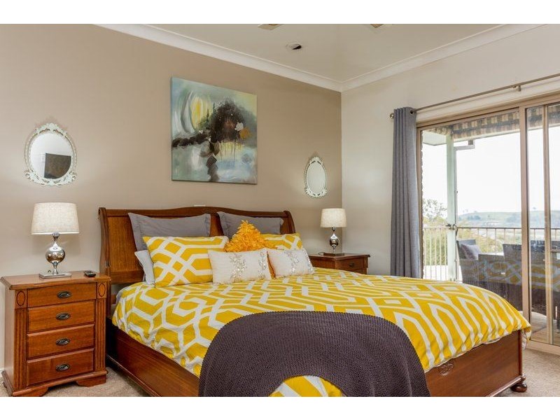 10 Craig Drive, Bellbridge VIC 3691