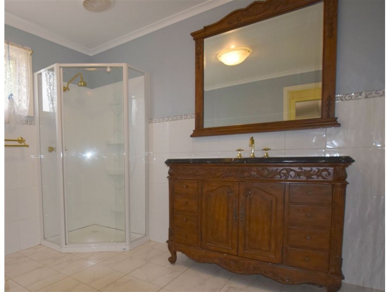 2 Briggs Lane, Dederang VIC 3691