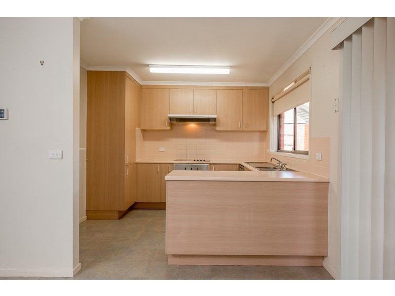 63 Mayfair Drive, West Wodonga VIC 3690