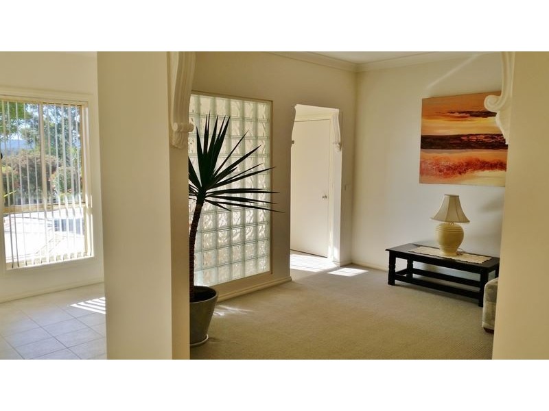 7 Honeysuckle Street, Thurgoona NSW 2640