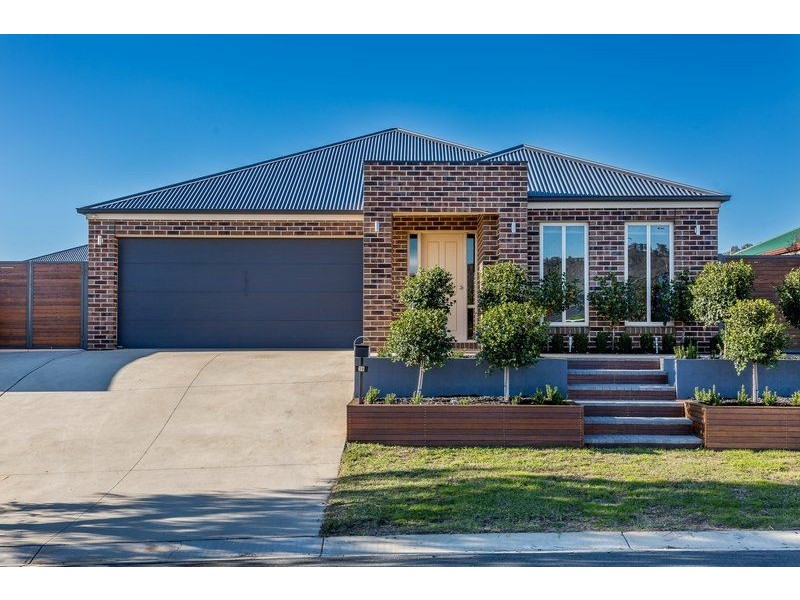 38 Lysterfield Lane, West Wodonga VIC 3690