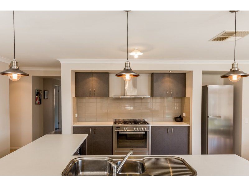 38 Lysterfield Lane, West Wodonga VIC 3690