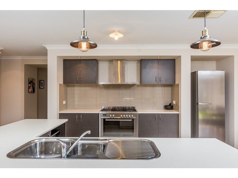 38 Lysterfield Lane, West Wodonga VIC 3690